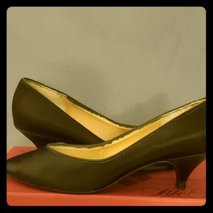 Retro 90s formal shoes